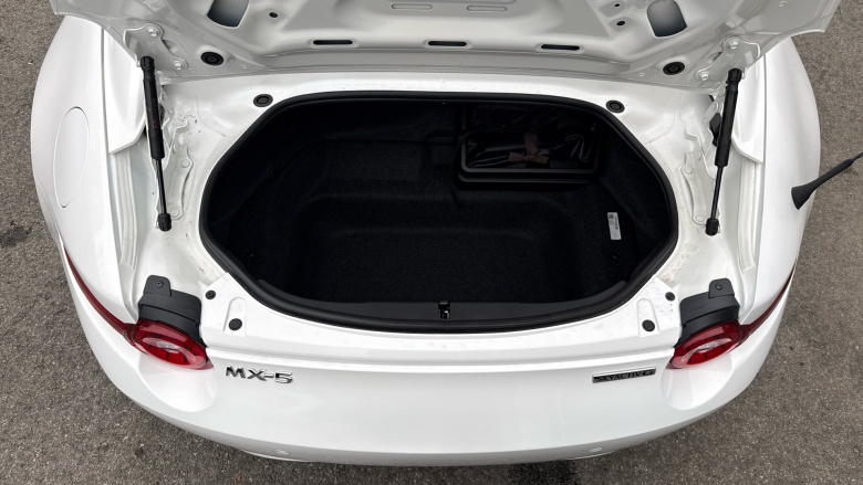 Mazda MX-5 RF 1.5 [132] Exclusive-Line 2dr Petrol Convertible